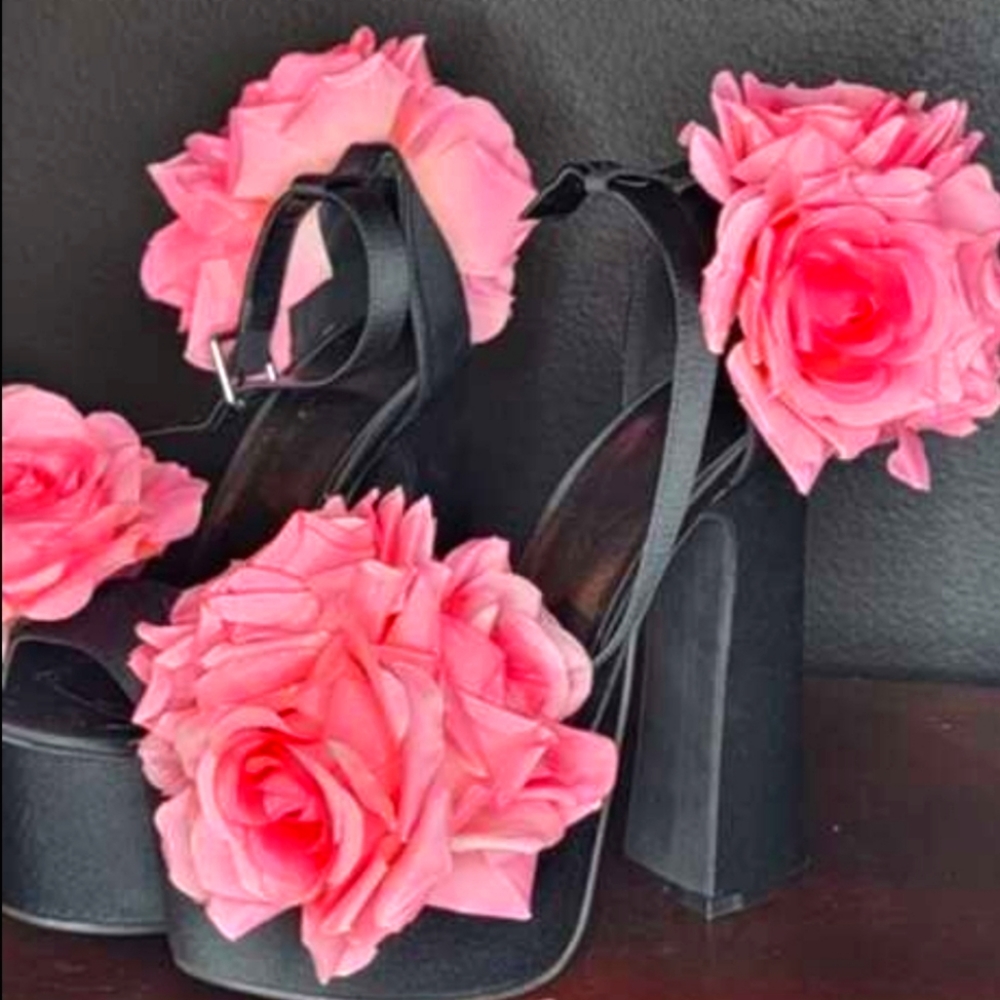 DollsKill Rose Platforms size 6 "night one true love"